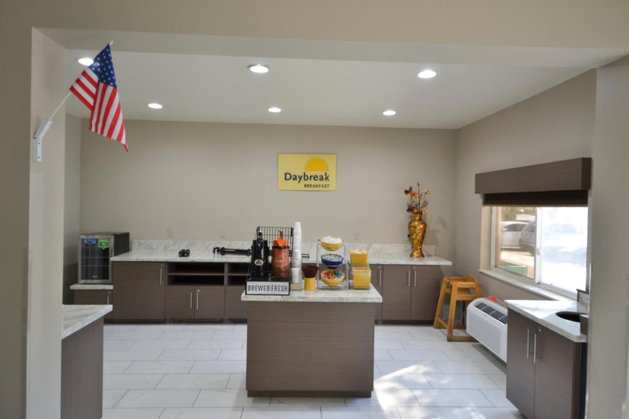 Days Inn & Suites By Wyndham Airport Albuquerque Luaran gambar