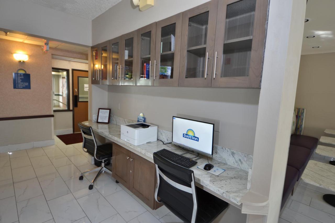 Days Inn & Suites By Wyndham Airport Albuquerque Luaran gambar