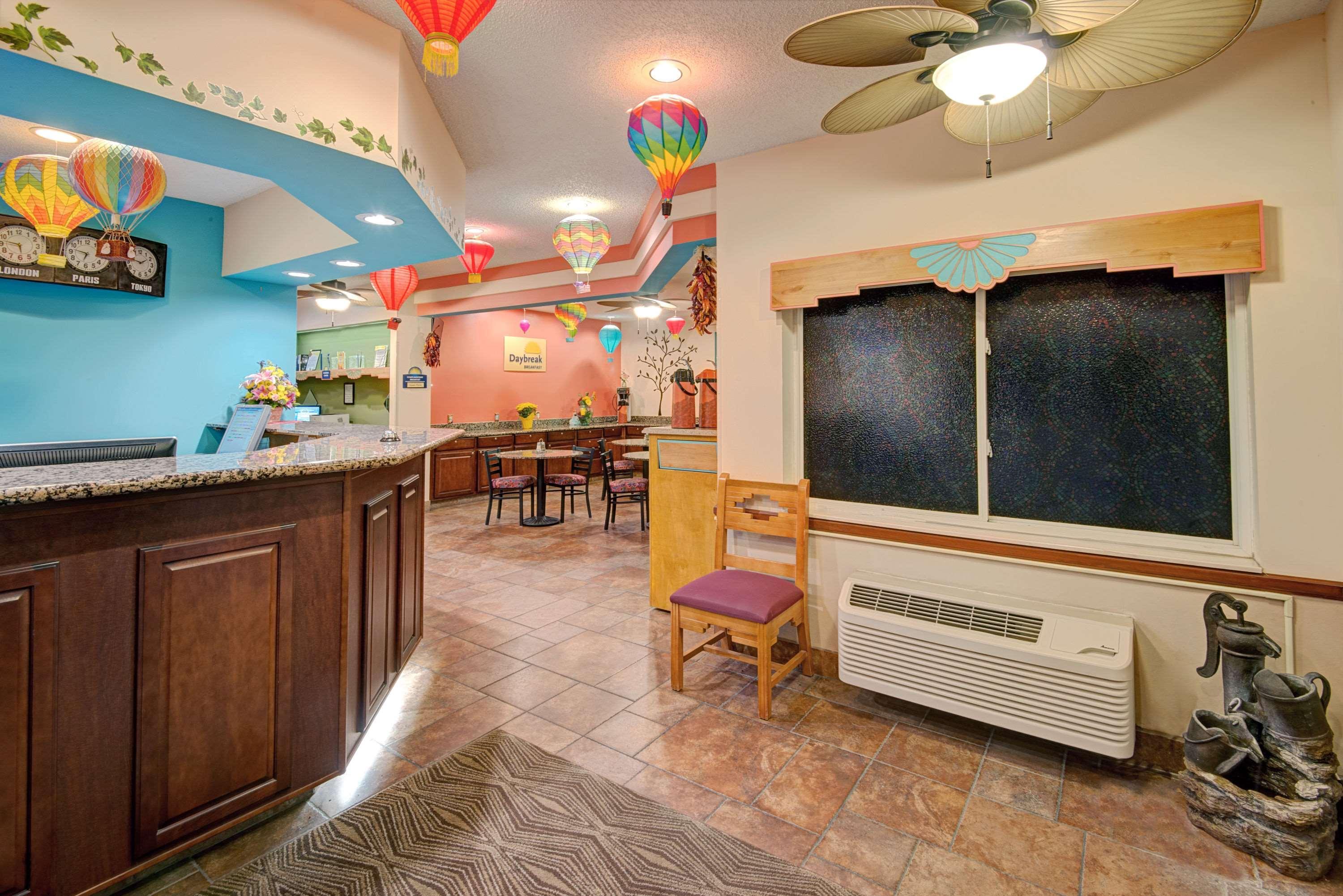 Days Inn & Suites By Wyndham Airport Albuquerque Luaran gambar